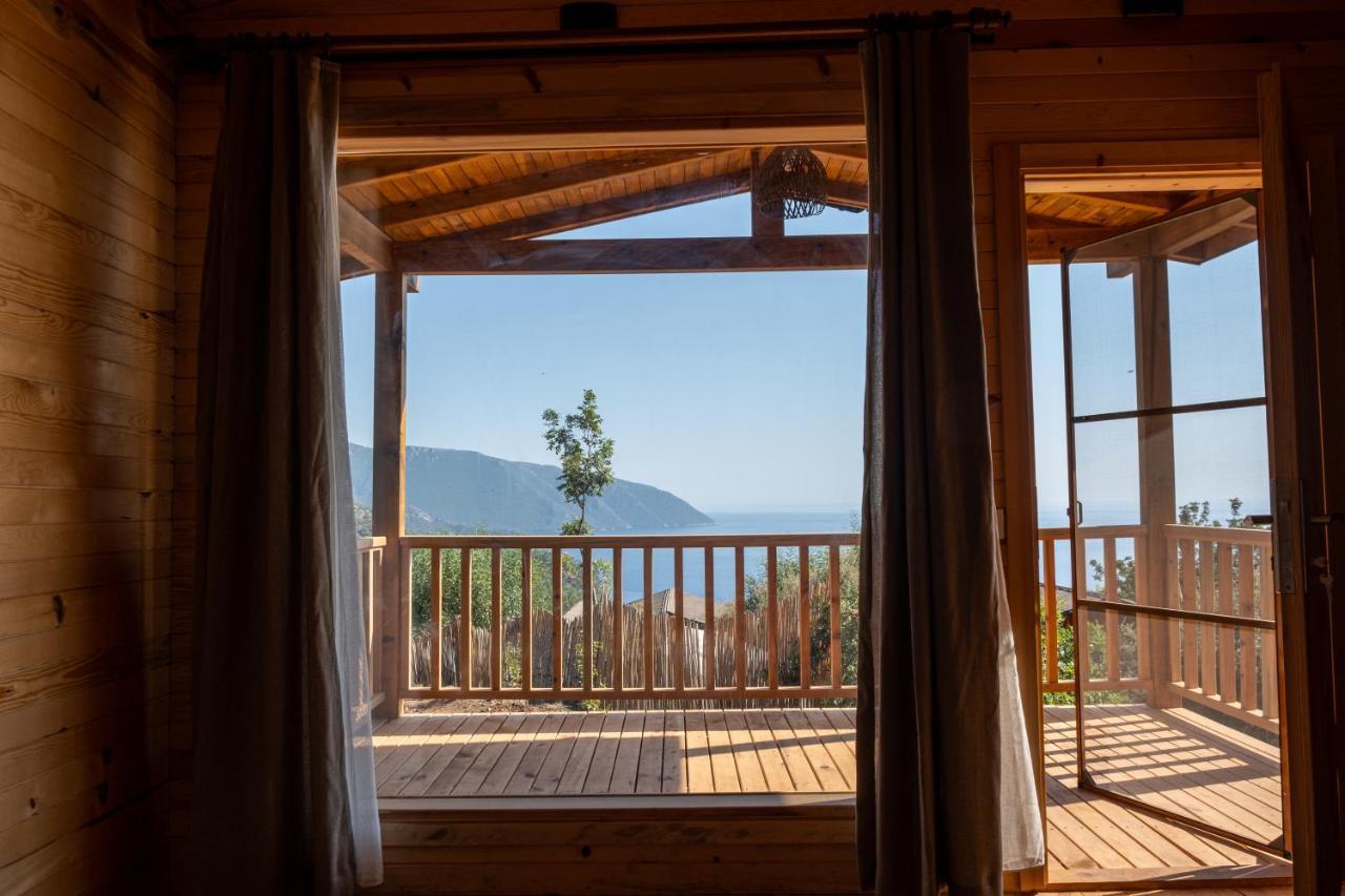 מלון פאראליה Goat Bungalow And Camping מראה חיצוני תמונה